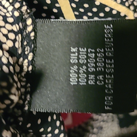 100% Silk by Piano - Picture 4 of 4